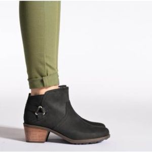 women's teva foxy ankle boots